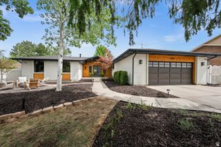 2241 E SOMERSET DR, Cottonwood Heights, UT 84121