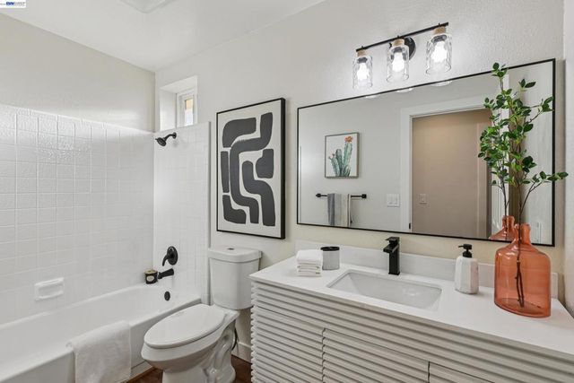 465 Wilaneta Ave, Fremont, CA 94539