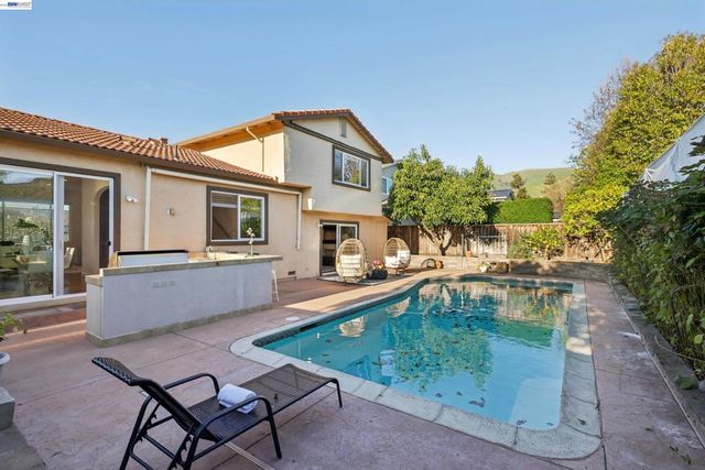 465 Wilaneta Ave, Fremont, CA 94539