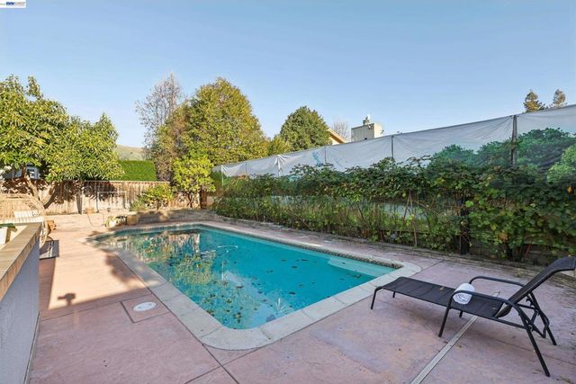 465 Wilaneta Ave, Fremont, CA 94539