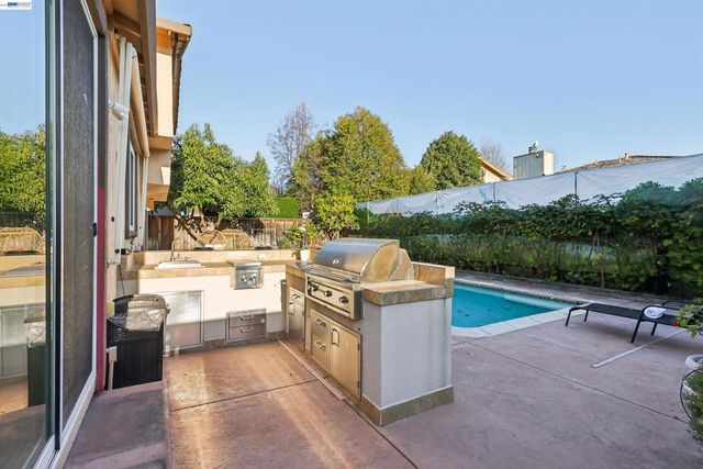 465 Wilaneta Ave, Fremont, CA 94539