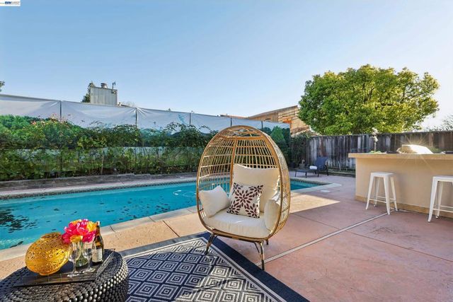 465 Wilaneta Ave, Fremont, CA 94539