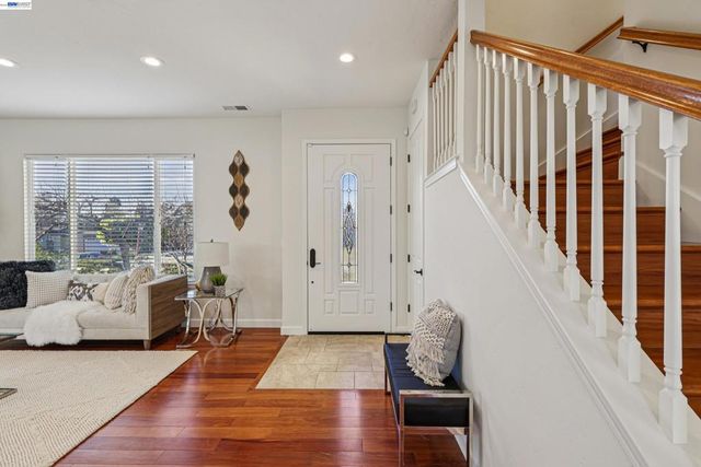 465 Wilaneta Ave, Fremont, CA 94539