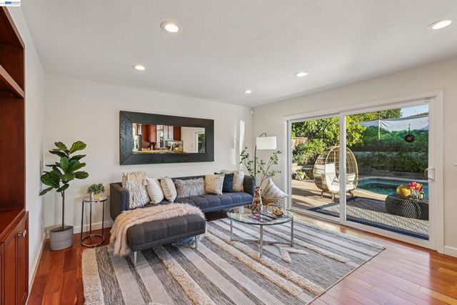 465 Wilaneta Ave, Fremont, CA 94539