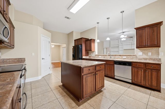 6210 Lapis Lane, Crestview, FL 32539