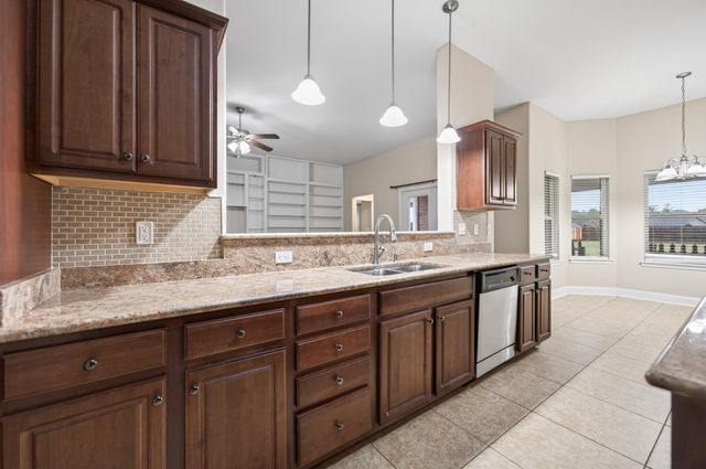 6210 Lapis Lane, Crestview, FL 32539