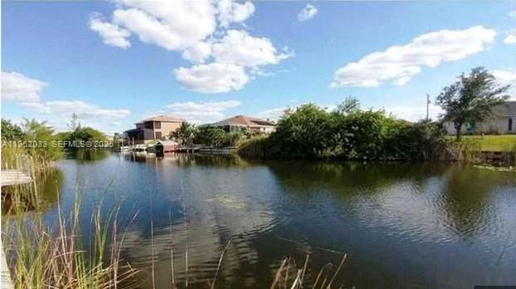 124 NE 18th Street, Cape Coral, FL 33909