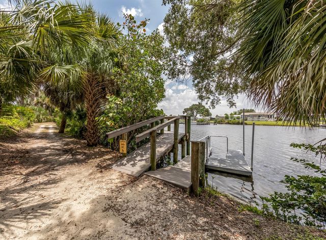 213 NATURES WAY, North Port, FL 34287