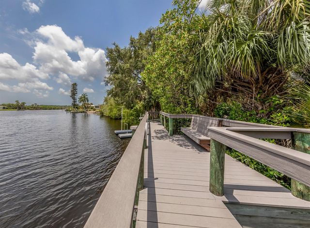 213 NATURES WAY, North Port, FL 34287