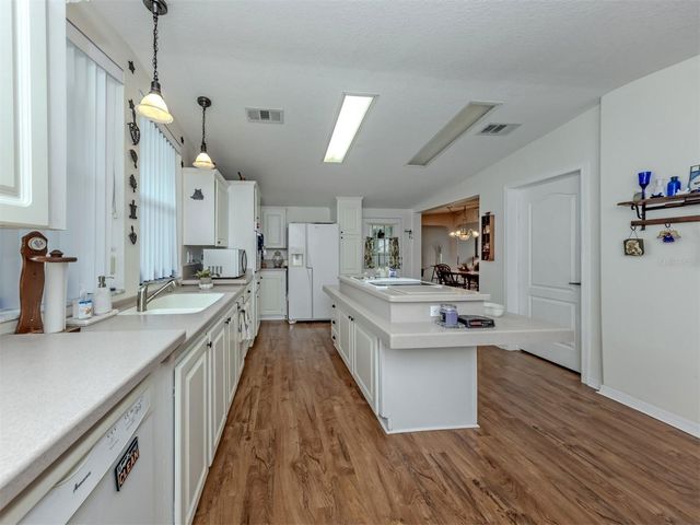 213 NATURES WAY, North Port, FL 34287