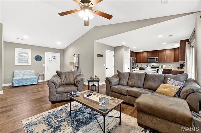 517 Wild Oats Drive, Wright City, MO 63390