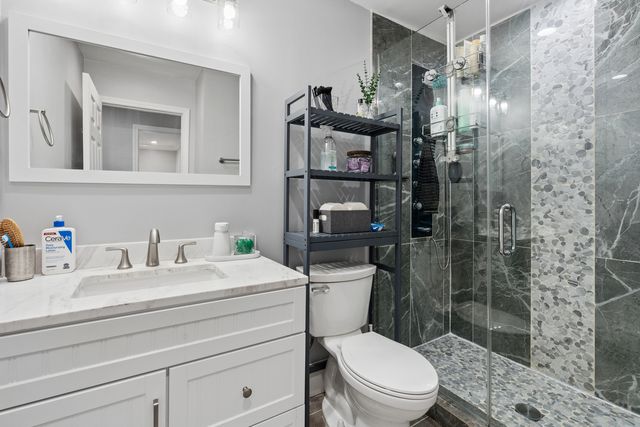 1370 Northmoor Court, Northbrook, IL 60062