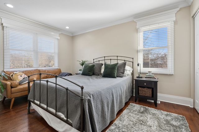 1370 Northmoor Court, Northbrook, IL 60062