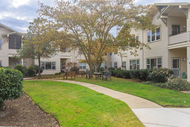 967 Golden Aspen Place, Ashland, OR 97520