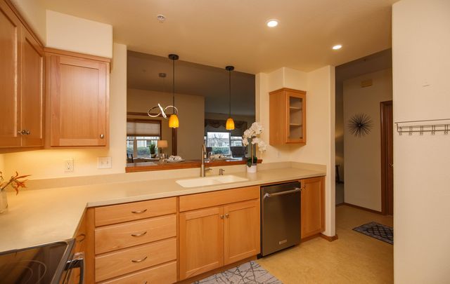 967 Golden Aspen Place, Ashland, OR 97520