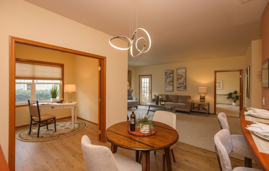 967 Golden Aspen Place, Ashland, OR 97520