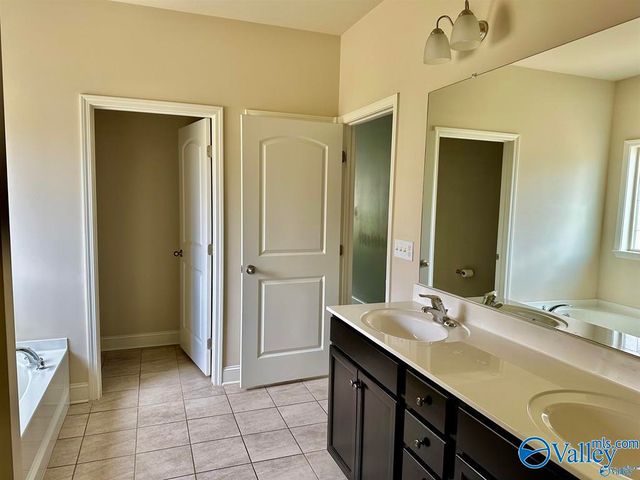 127 Melbridge Drive, Madison, AL 35756