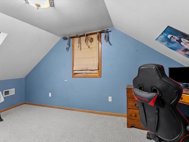 265 Lincoln AVENUE, Cleveland, WI 53015