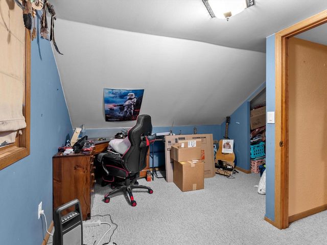 265 Lincoln AVENUE, Cleveland, WI 53015