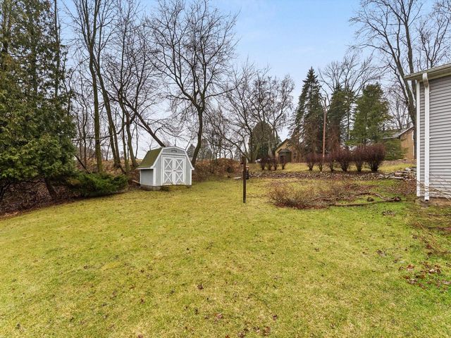 265 Lincoln AVENUE, Cleveland, WI 53015