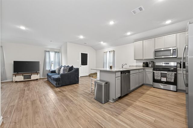 812 Brookside Drive, Dayton, TX 77535