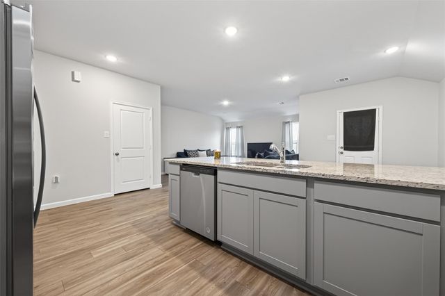 812 Brookside Drive, Dayton, TX 77535