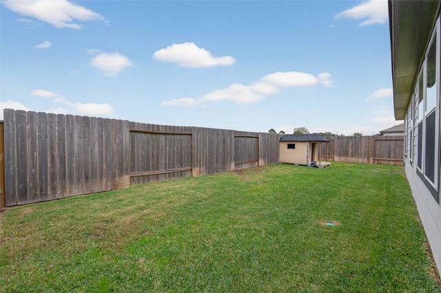 812 Brookside Drive, Dayton, TX 77535