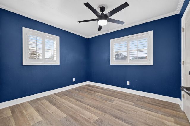 8711 BAY CREST LANE, Tampa, FL 33615