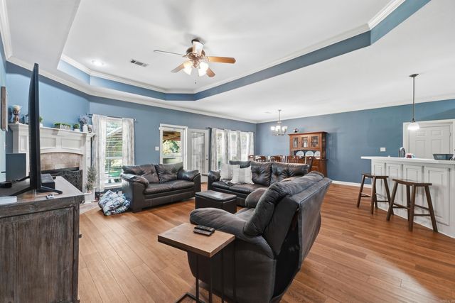 8 Oak Cliff Cove, Damascus, AR 72039