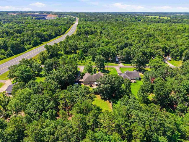 8 Oak Cliff Cove, Damascus, AR 72039