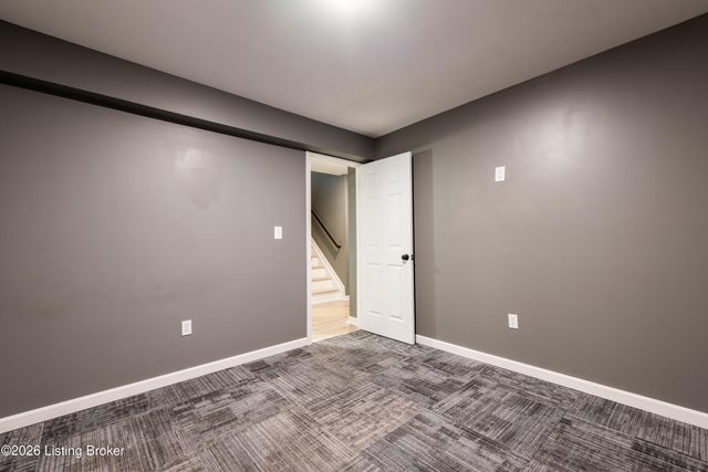307 Brookfield View Dr, Louisville, KY 40245