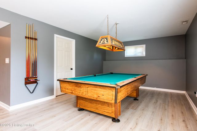 307 Brookfield View Dr, Louisville, KY 40245