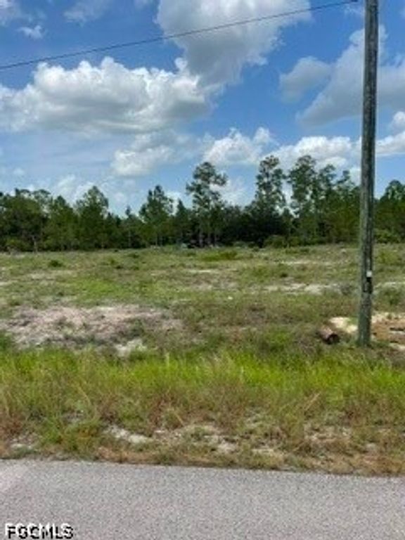 1216 Maple AVE N, Lehigh Acres, FL 33972