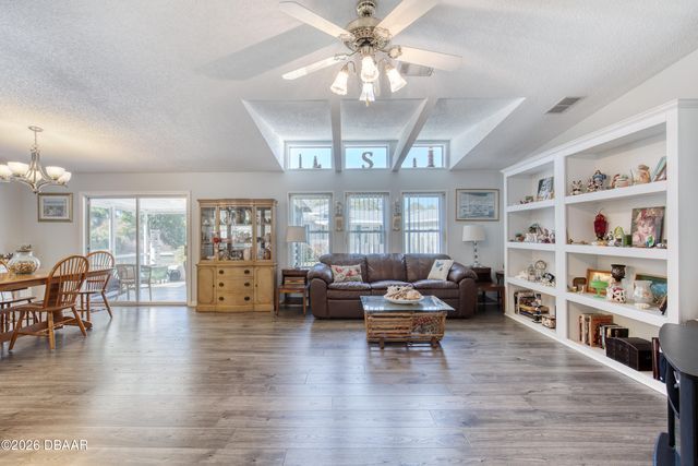 632 Portside Lane, Edgewater, FL 32141