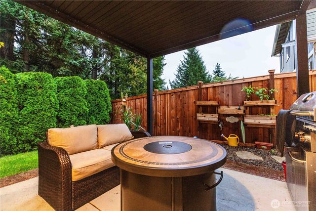 2291 SE Abernathy Ct, Port Orchard, WA 98366