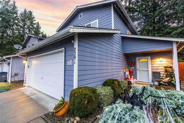 2291 SE Abernathy Ct, Port Orchard, WA 98366
