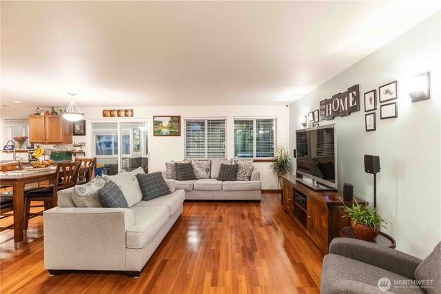 2291 SE Abernathy Ct, Port Orchard, WA 98366