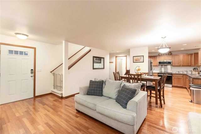 2291 SE Abernathy Ct, Port Orchard, WA 98366