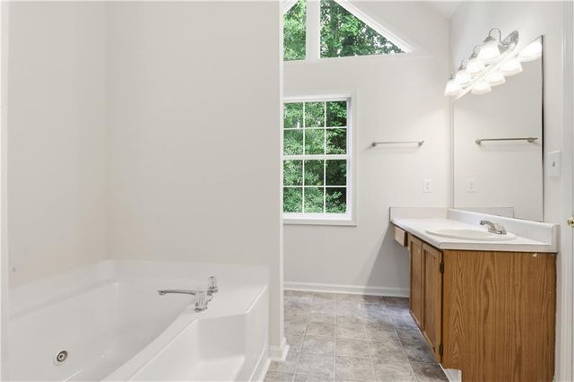 682 Stonemill Manor, Lithonia, GA 30058