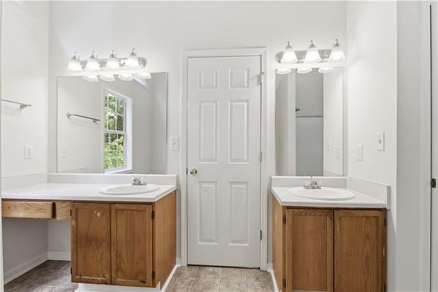 682 Stonemill Manor, Lithonia, GA 30058