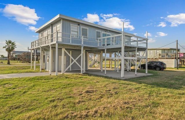 1019 Treaty Drive, Surfside Beach, TX 77541