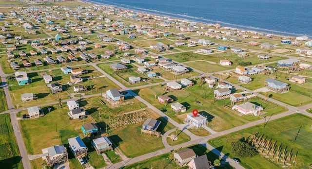 1019 Treaty Drive, Surfside Beach, TX 77541