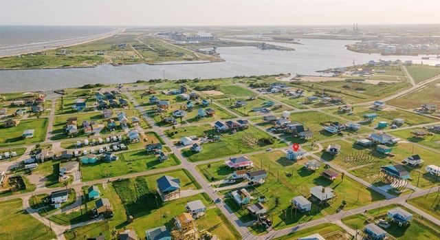 1019 Treaty Drive, Surfside Beach, TX 77541