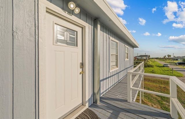 1019 Treaty Drive, Surfside Beach, TX 77541