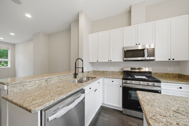 1225 N Sedgwick Street 1225, Chicago, IL 60610