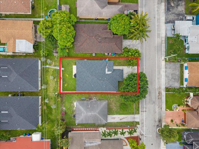 2848 NW 9th Place, Fort Lauderdale, FL 33311