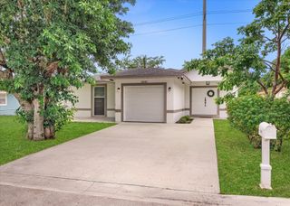 2848 NW 9th Place, Fort Lauderdale, FL 33311