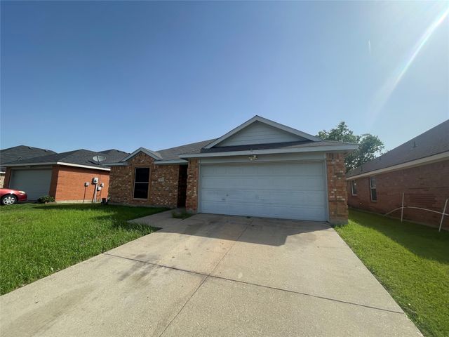 112 Kennedy Drive, Terrell, TX 75160