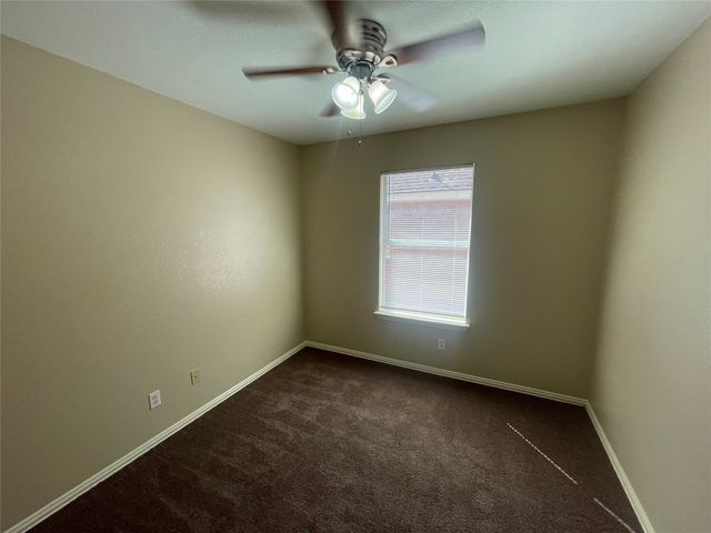 112 Kennedy Drive, Terrell, TX 75160