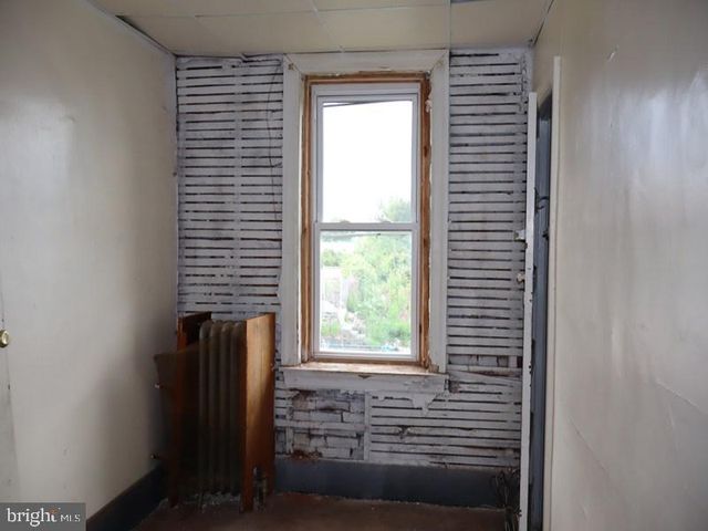 6702 LINMORE AVE, Philadelphia, PA 19142